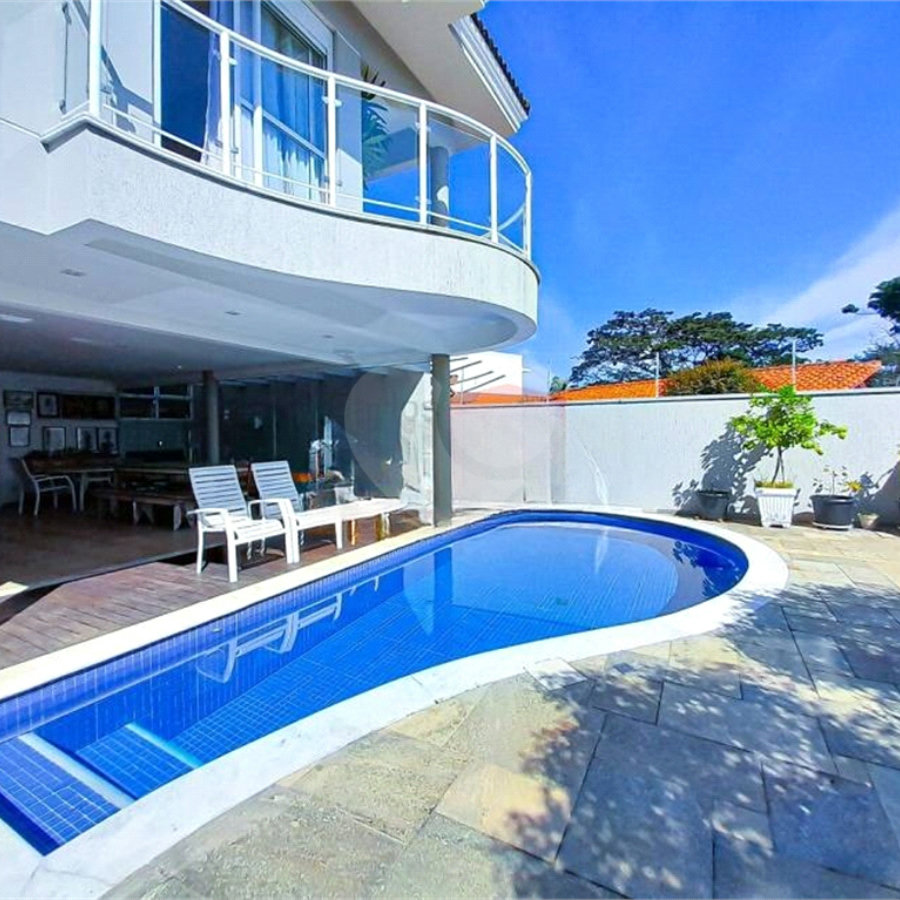 Casa à venda com 3 suítes em Jardim Franca, São Paulo, SP