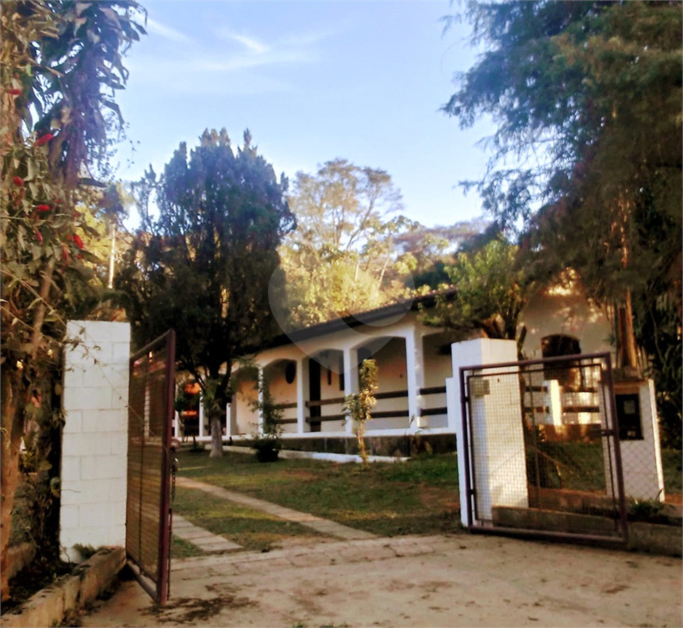 Chácara à venda com 4 quartos em Pirucaia, Mairiporã, SP