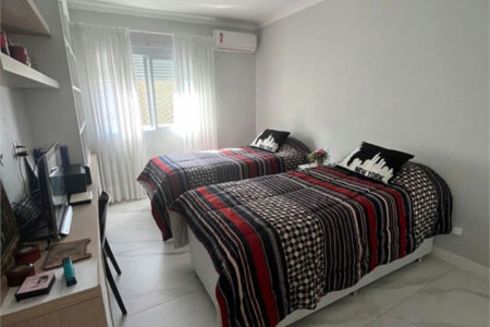 Apartamento Residencial à venda, Gonzaga, Santos - AP0199.