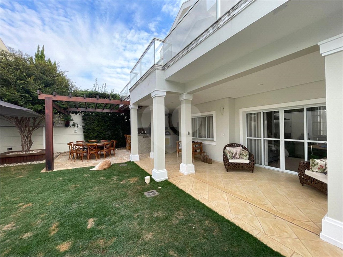 Casa à venda com 3 suítes no condomínio Villagio Di Verona, Vinhedo - SP