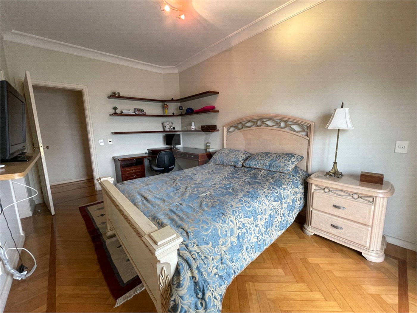 Apartamento à venda com 3 suítes em Campo Belo, São Paulo, SP