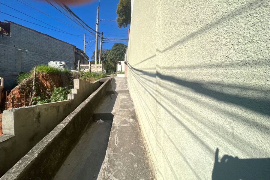 Sobrado à venda com 7 quartos, sendo 1 suíte, em Tremembé, São Paulo, SP