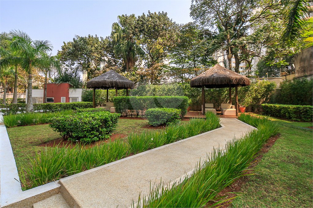 Apartamento à venda com 4 suítes em Vila Sofia, São Paulo, SP