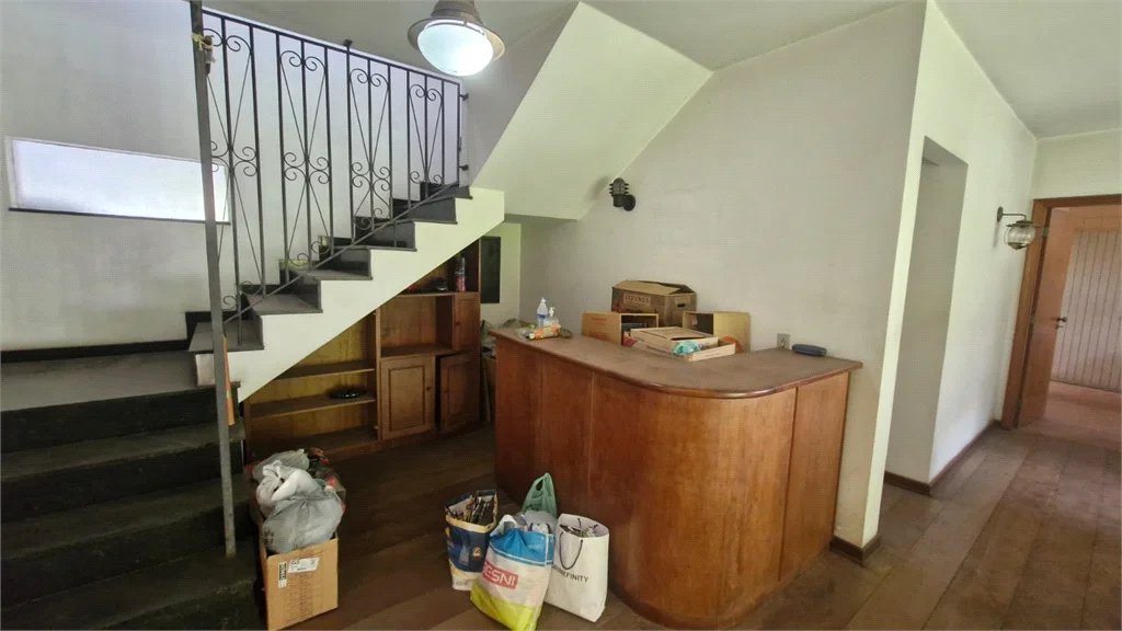 Sobrado à venda com 3 quartos, sendo 1 suíte, em Cidade São Francisco, São Paulo, SP
