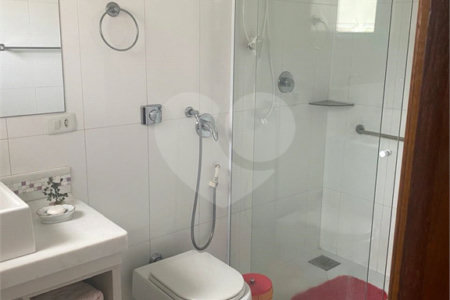 Casa à venda com 5 quartos, sendo 3 suítes, no condomínio Zuleika Jabour, Salto - SP