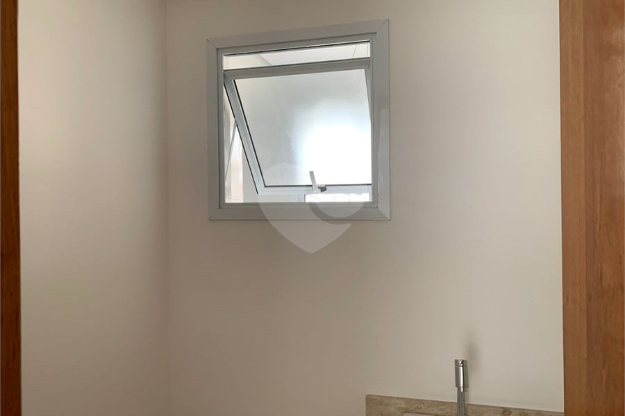 Casa à venda com 2 suítes no condomínio Residencial Napoles, São Paulo - SP
