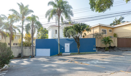 Sobrado à venda com 3 quartos, sendo 2 suítes,  em Brooklin Velho, São Paulo, SP