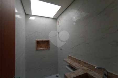 Sobrado à venda com 3 quartos, sendo 1 suíte,  em Campo Grande, São Paulo, SP