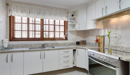 Casa à venda com 3 quartos em Chácara Monte Alegre, São Paulo, SP
