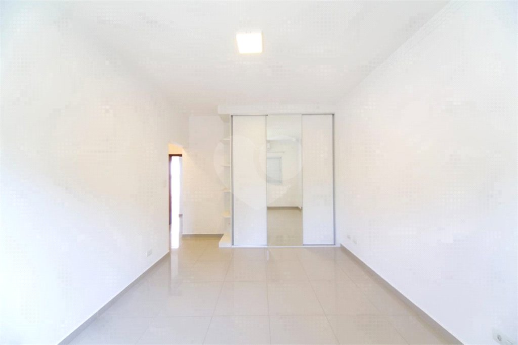 Casa à venda com 4 quartos, sendo 3 suítes,  no condomínio Parque Esplanada, Votorantim - SP