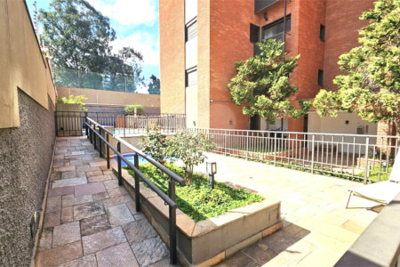 Apartamento para alugar com 3 quartos, sendo 1 suíte, em Alto da Boa Vista, São Paulo, SP