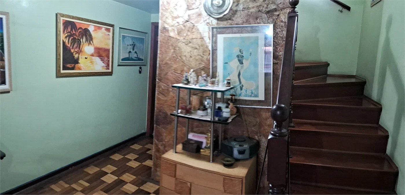 Casa à venda com 3 quartos, sendo 1 suíte, em Jardim Campo Limpo, São Paulo, SP
