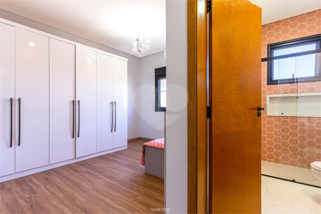 Casa à venda com 4 suítes no condomínio Residencial dos Lagos, Itupeva - SP
