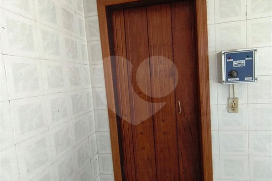 Sobrado à venda com 4 suítes em Santana, São Paulo, SP