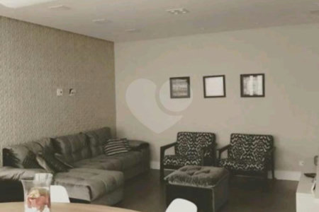 Casa Térrea à venda com 5 quartos, sendo 2 suítes, em Água Fria, São Paulo, SP