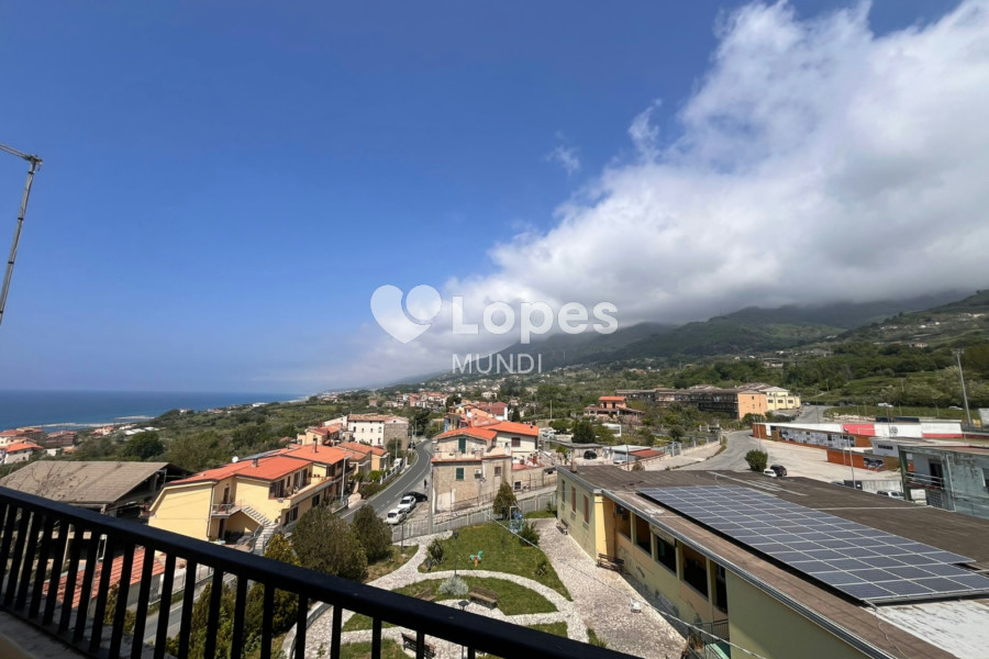 Apartamento com 2 quartos à venda em San Lucido, Itália – Vista para o mar e perto da praia