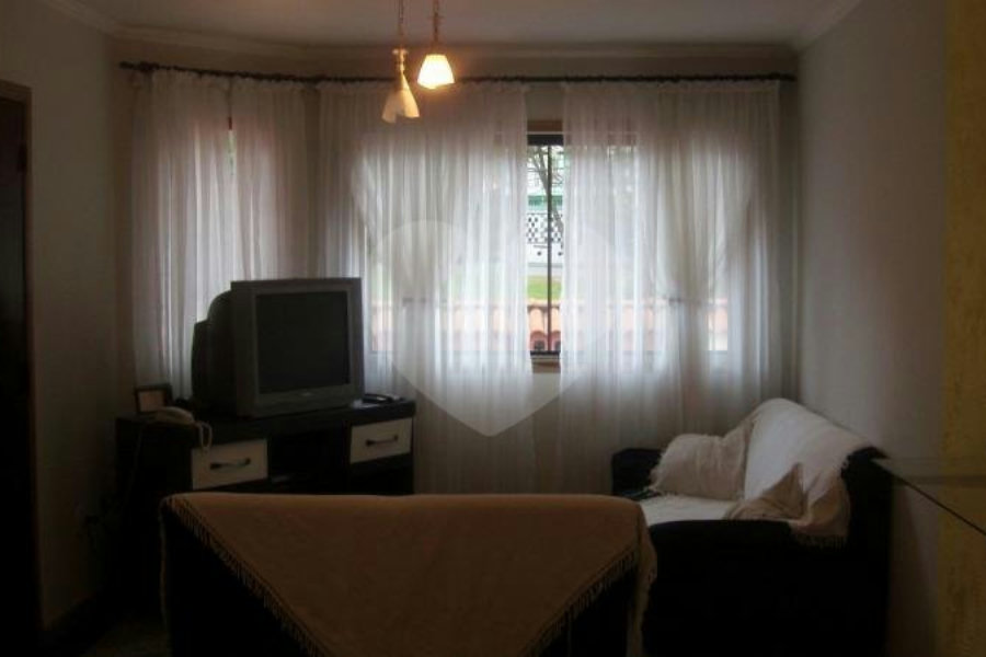 Sobrado à venda com 3 quartos, sendo 1 suíte, em Tremembé, São Paulo, SP