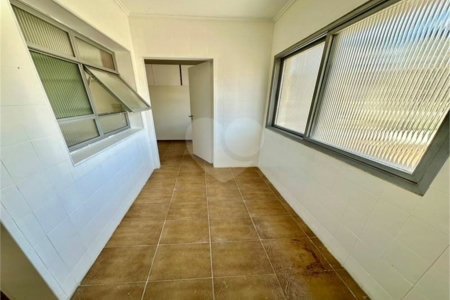 Apartamento à venda com 3 quartos, sendo 1 suíte, em Itaim Bibi, São Paulo, SP