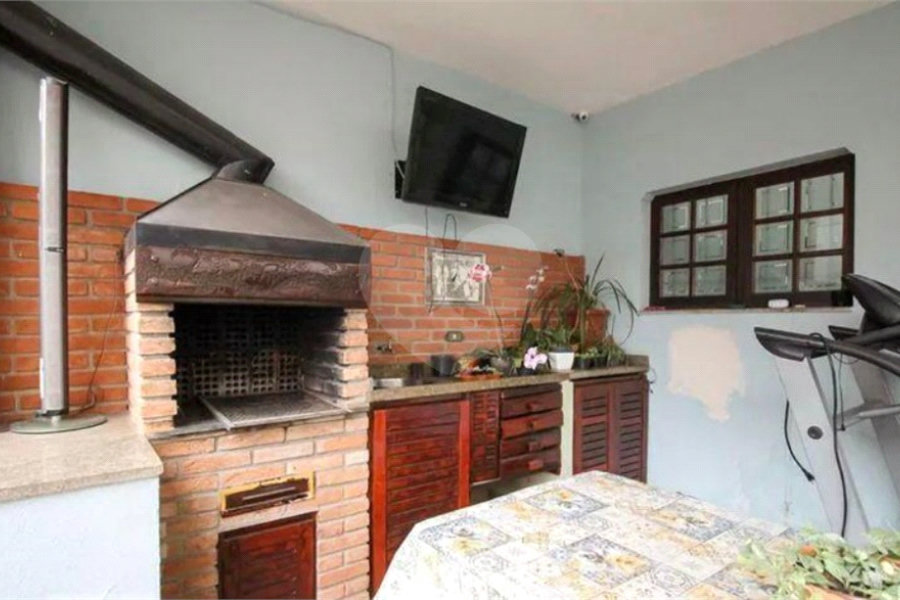 Sobrado à venda com 3 quartos, sendo 1 suíte, em Vila Dom Pedro Ii, São Paulo, SP