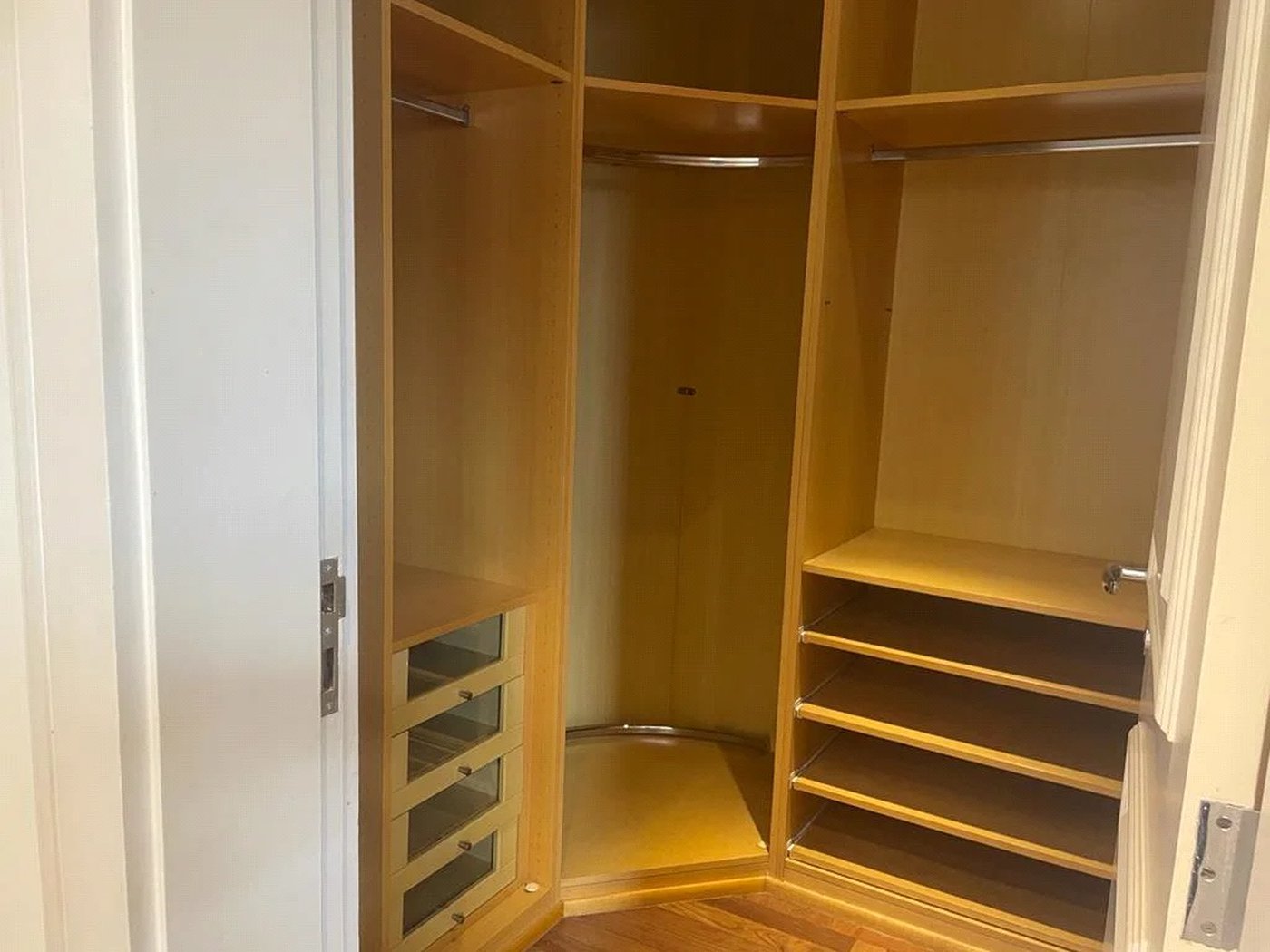 Apartamento à venda com 4 suítes em Vila Suzana, São Paulo, SP