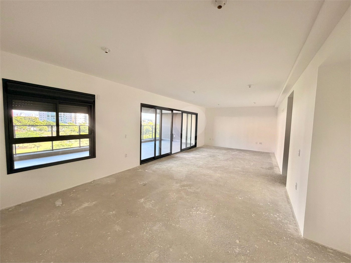 Apartamento à venda com 4 quartos, sendo 3 suítes, em Água Branca, São Paulo, SP