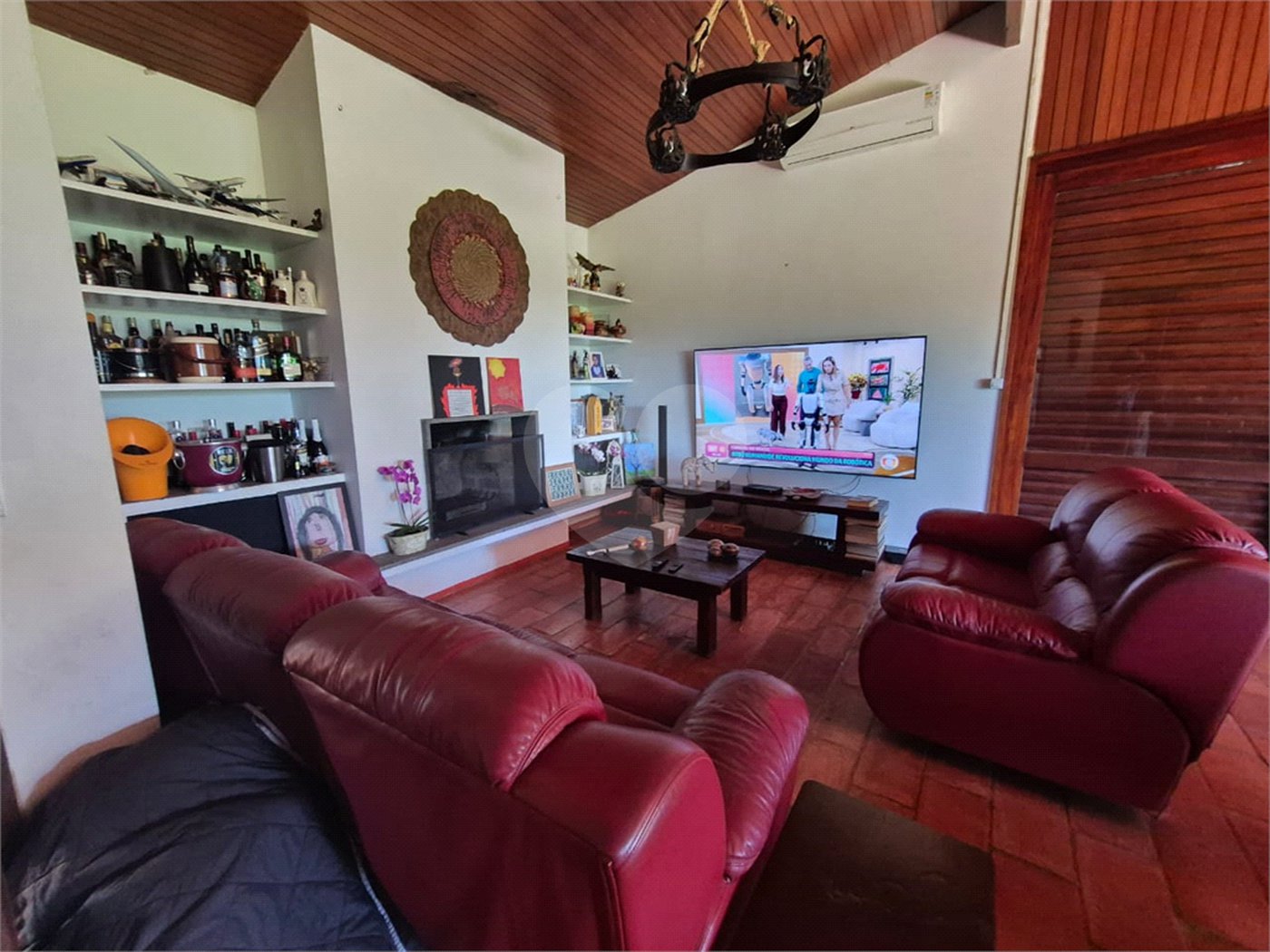 Casa Térrea à venda com 4 quartos, sendo 2 suítes, em Roseira, Mairiporã, SP