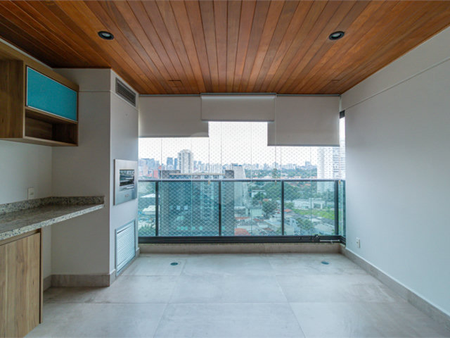 Apartamento à venda com 3 quartos, sendo 1 suíte,  em Chácara Santo Antônio, São Paulo, SP