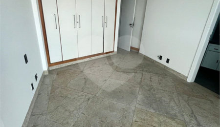 Apartamento à venda com 4 quartos, sendo 2 suítes,  em Vila Nova, Cabo Frio, RJ