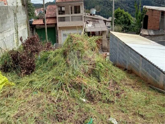 Terreno à venda em Barreiro, Mairiporã, SP