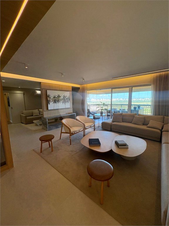Apartamento à venda com 3 suítes em Urbanova, São José dos Campos, SP