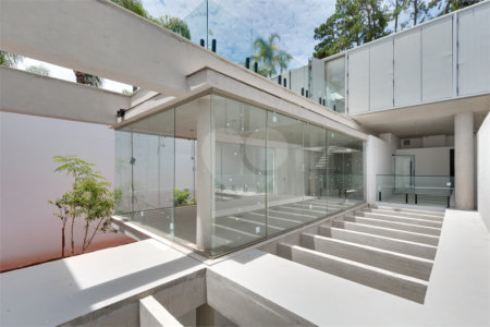 Casa à venda com 3 suítes no condomínio Residencial Heron 140, São Paulo - SP