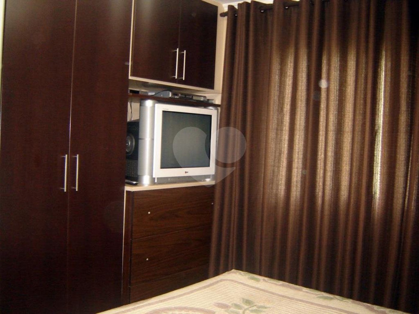 Sobrado à venda com 3 quartos, sendo 1 suíte, em Vila São João Batista, Guarulhos, SP