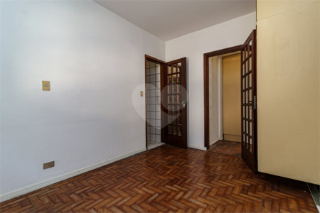 Casa Térrea à venda com 4 quartos, sendo 1 suíte, em Jardim Marajoara, São Paulo, SP
