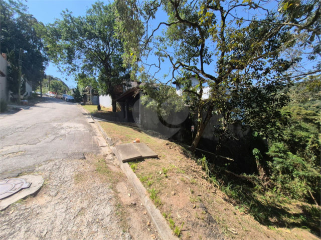Casa à venda no condomínio Alpes da Cantareira, Mairiporã - SP