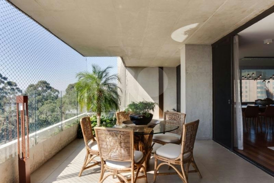 Apartamento à venda com 4 suítes em Morumbi, São Paulo, SP