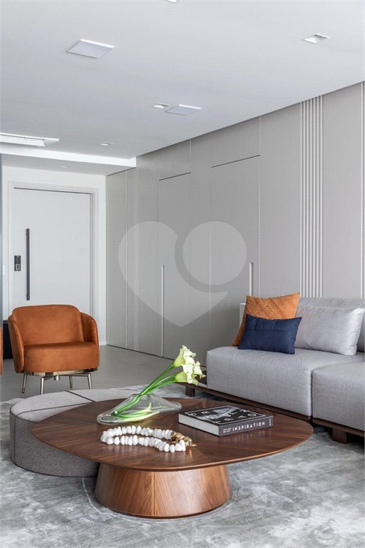 Apartamento à venda com 4 quartos, sendo 2 suítes,  em Vila Mariana, São Paulo, SP
