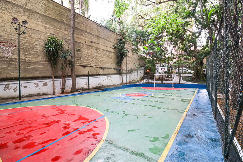 Apartamento à venda com 4 quartos, sendo 2 suítes, em Vila Morumbi, São Paulo, SP