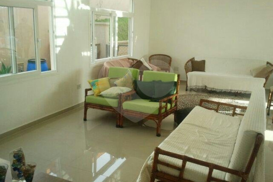 Casa à venda com 4 suítes em Guaxinduva, Atibaia, SP