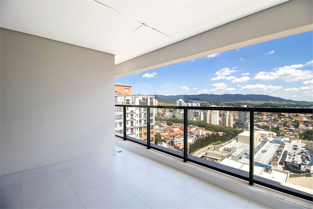 Triplex à venda com 4 suítes em Anhangabaú, Jundiaí, SP