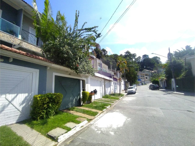 Sobrado à venda com 3 quartos, sendo 1 suíte,  em Lauzane Paulista, São Paulo, SP