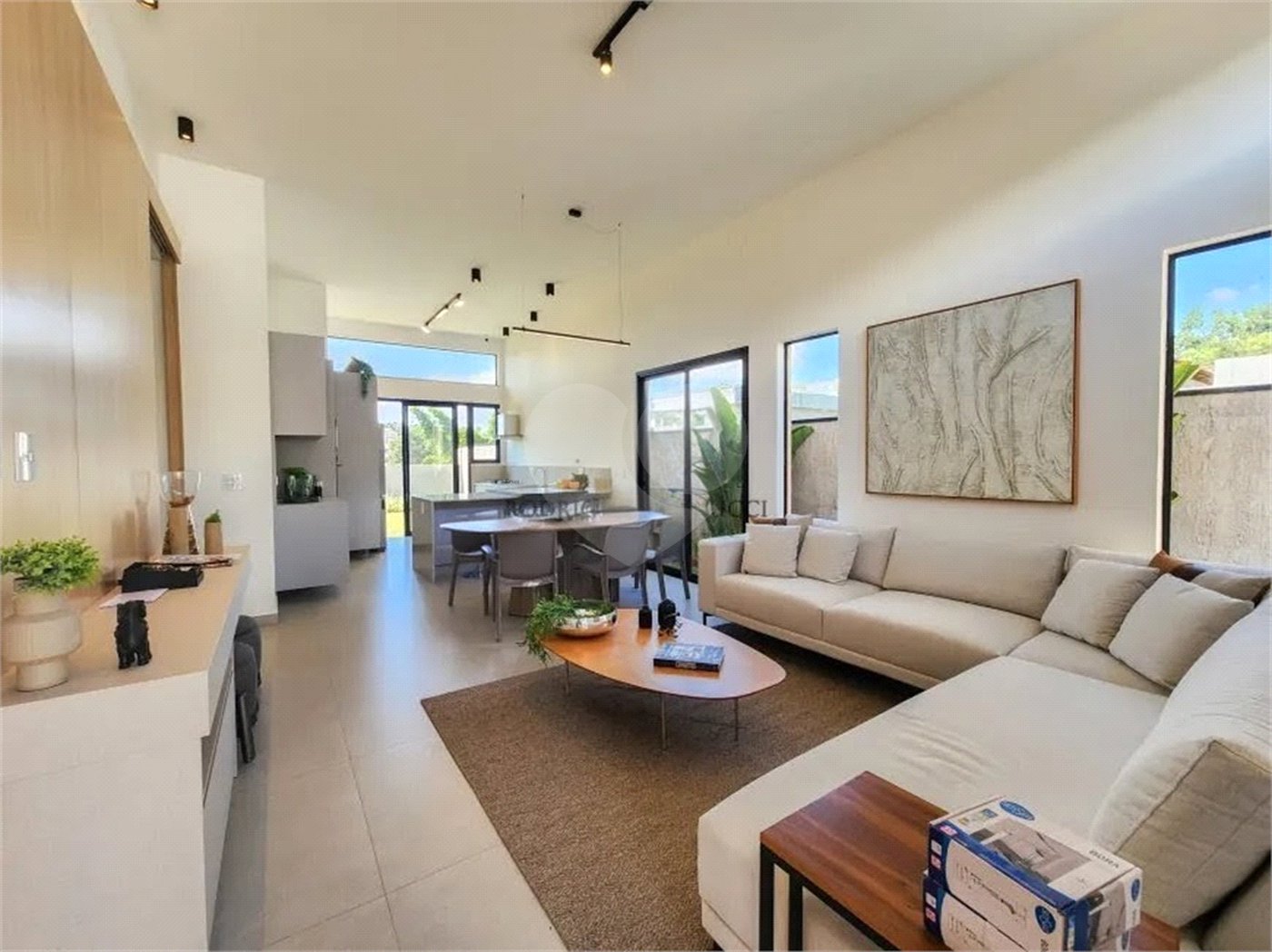 Casa à venda com 3 quartos, sendo 1 suíte, no condomínio Residencial Consoli, Atibaia - SP