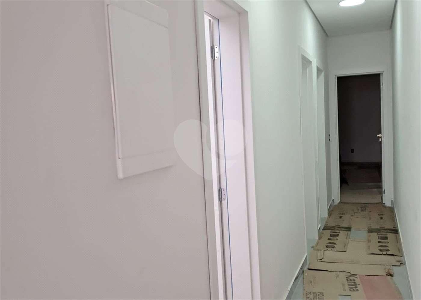 Casa à venda com 3 quartos, sendo 1 suíte,  no condomínio Reserva Ipanema I, Sorocaba - SP