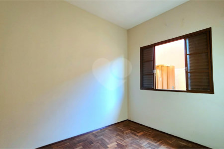 Casa à venda com 3 quartos, sendo 1 suíte, no Centro, Araraquara, SP
