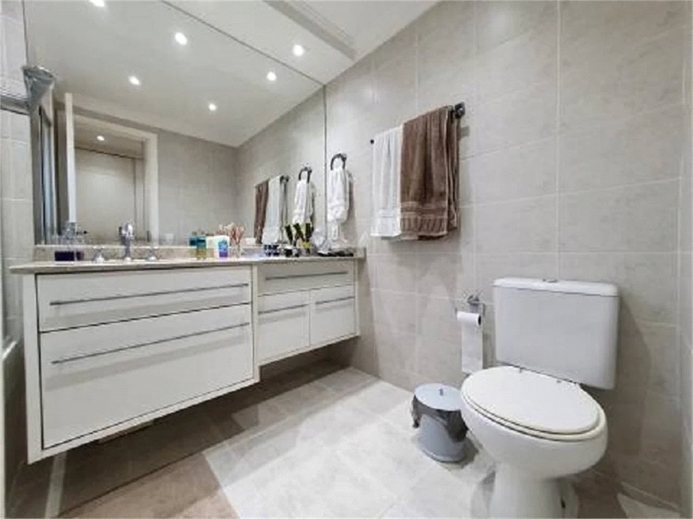 Apartamento à venda com 3 suítes em Vila Progredior, São Paulo, SP