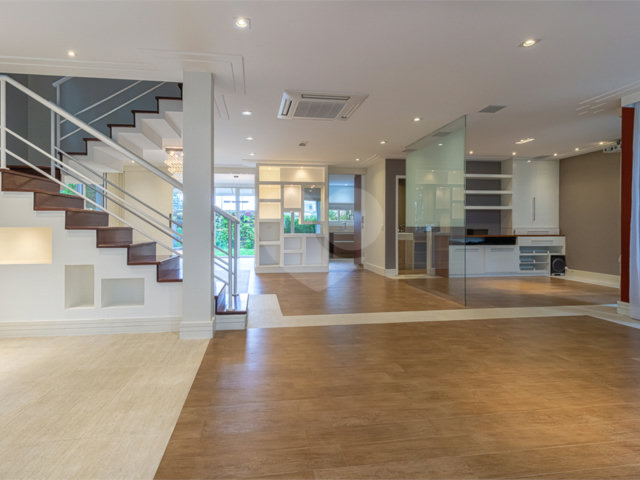 Casa à venda com 4 suítes no condomínio Las Cumbres, São Paulo - SP