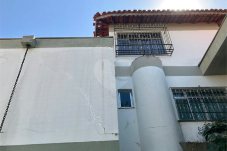 Casa à venda com 5 quartos, sendo 2 suítes,  em Vila Maria Alta, São Paulo, SP