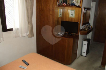 Apartamento à venda com 3 quartos, sendo 1 suíte, em Vila Andrade, São Paulo, SP