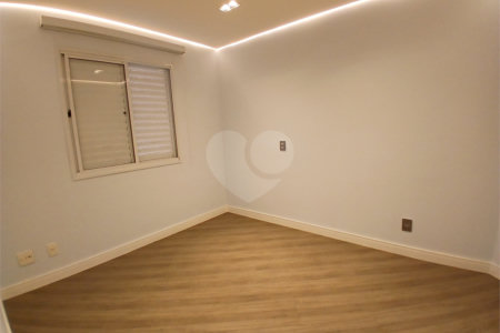 Apartamento à venda com 3 suítes em Santa Teresinha, São Paulo, SP