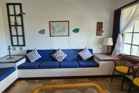 Casa em condomínio à venda ou para alugar com 3 quartos, sendo 2 suítes,  em Praia Rasa, Armação dos Búzios, RJ