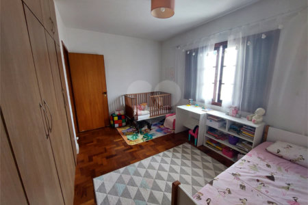 Sobrado à venda com 3 quartos, sendo 1 suíte, em Assunção, São Bernardo do Campo, SP
